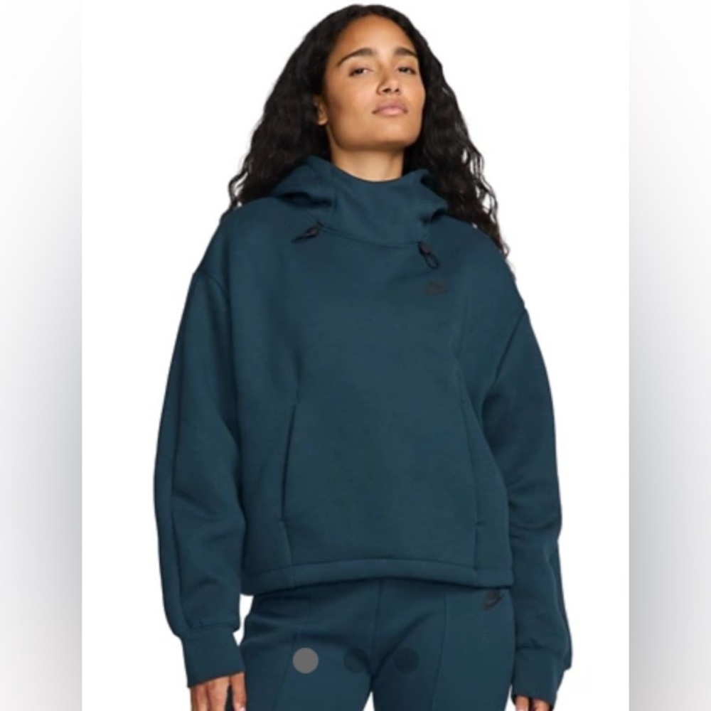 Nike Sportswear Tech Fleece Hoodie - NWT